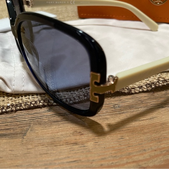 Tory Burch Sunglasses - Picture 3 of 4